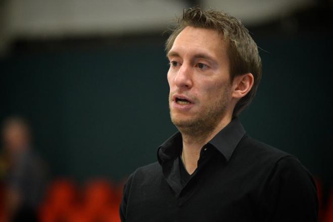 Gerrit Driessens relève le défi (photo: King Chan) Gerrit Driessens relève le défi (photo: King Chan)