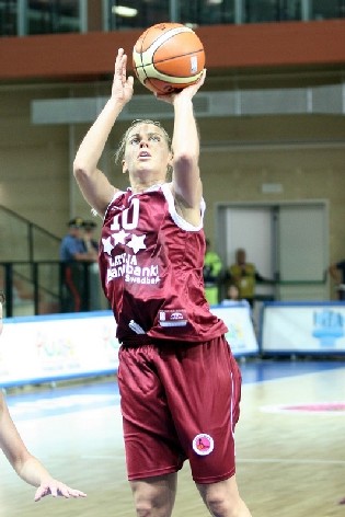 Anete Jekabsone, joueuse de l'année (photo: Ann Dee/Basquetebol.org) Anete Jekabsone, joueuse de l'année (photo: Ann Dee/Basquetebol.org)