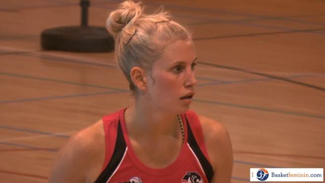Charlotte Ippersiel reste à Liège Panthers