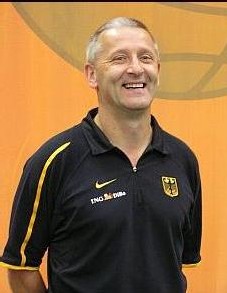 Allemagne - Imre Szittya jusqu'en 2011 (photo: http://www.basketball-bund.de) Allemagne - Imre Szittya jusqu'en 2011 (photo: http://www.basketball-bund.de)