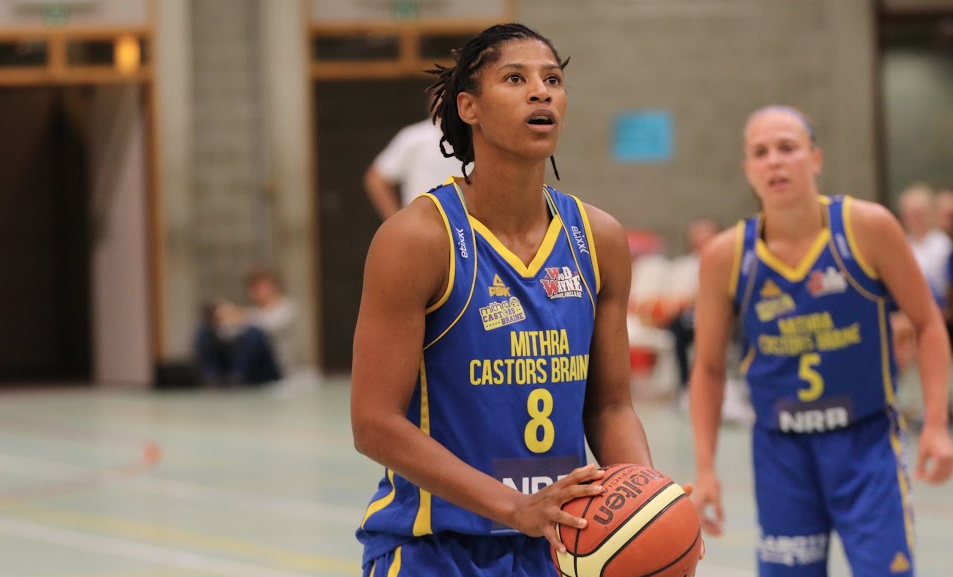 Celeste Trahan-Davis tire les siennes (photo: Eddy Lippens)