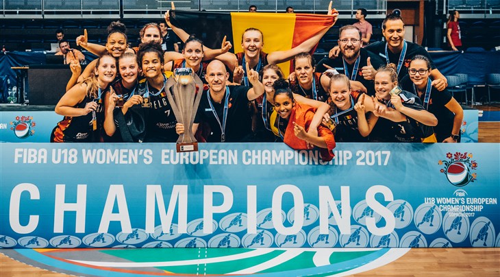 Les U18 d'Arvid Diels sont devenues championnes d'Europe, Billie Massey MVP !