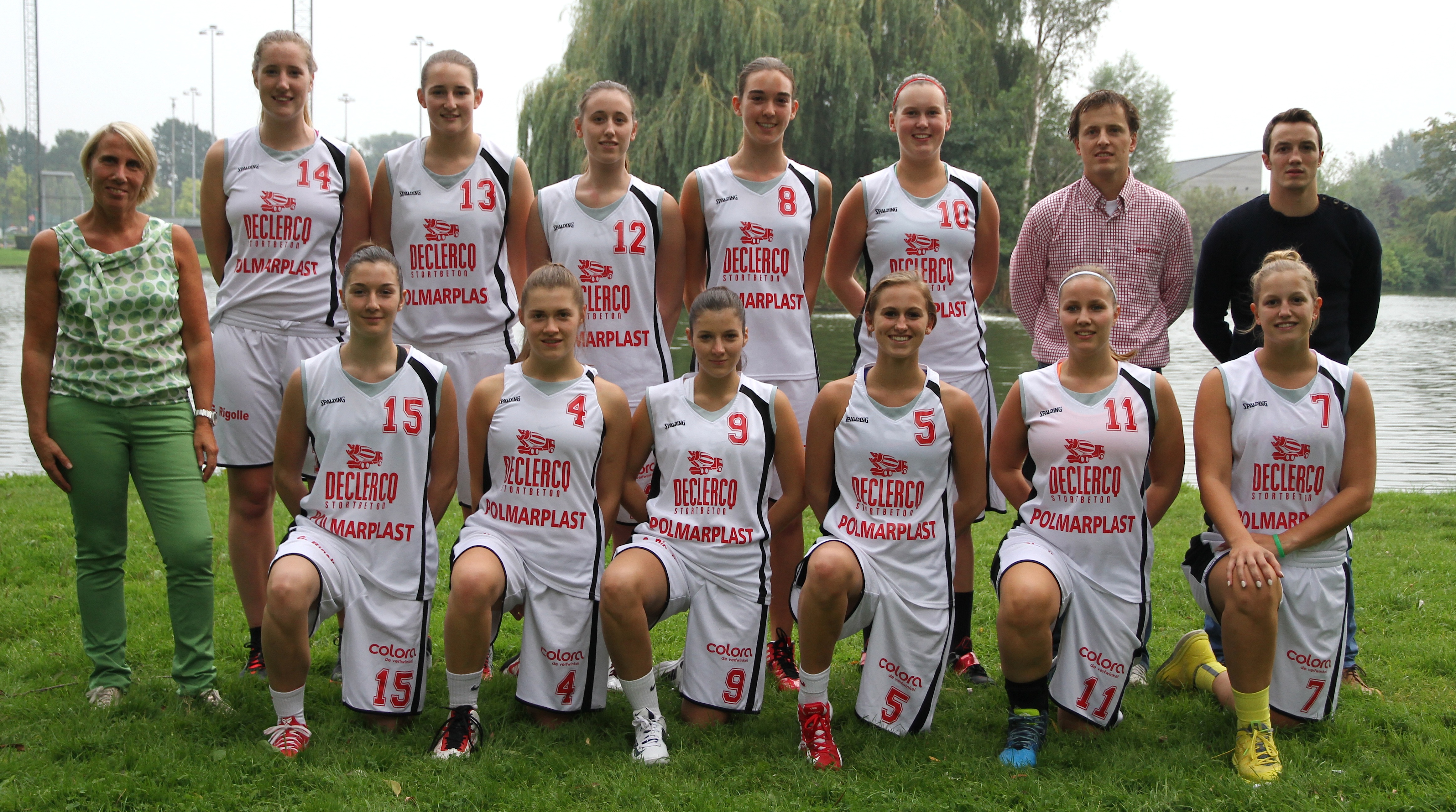 Mieke Lammens (team manager), Laura Vanlembergen, Lore Cappoen, Anke Demeulemeester, Emma Van den Broucke, Saar Bogaert, Wouter Verstuyf (coach), Lars Delepeleire (assistant). En bas, Emily Lecompte, Margot Vanhoutte, Eline Foucart, Lara Vankeirsbulck, Julie Grauls, Liza Biebuyck (photo: DS Waregem/Eddy Lippens) Mieke Lammens (team manager), Laura Vanlembergen, Lore Cappoen, Anke Demeulemeester, Emma Van den Broucke, Saar Bogaert, Wouter Verstuyf (coach), Lars Delepeleire (assistant). En bas, Emily Lecompte, Margot Vanhoutte, Eline Foucart, Lara Vankeirsbulck, Julie Grauls, Liza Biebuyck (photo: DS Waregem/Eddy Lippens)