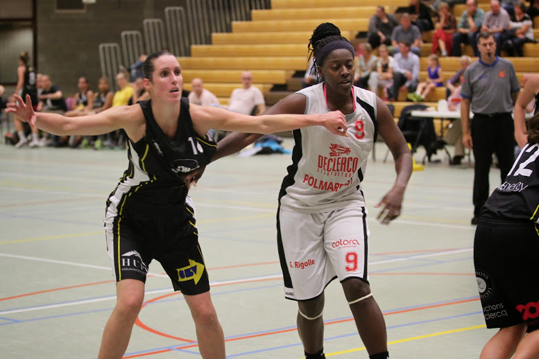 Duel entre Katalin Kürtosi (CEP Fleurus) et Shanavia Dowdell (Declercq Stortbeton Waregem) - Photo: Eddy Lippens Duel entre Katalin Kürtosi (CEP Fleurus) et Shanavia Dowdell (Declercq Stortbeton Waregem) - Photo: Eddy Lippens