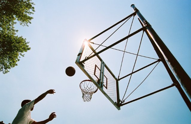 Un documentaire sur le basket de rue à New York: Doin' it In The Park