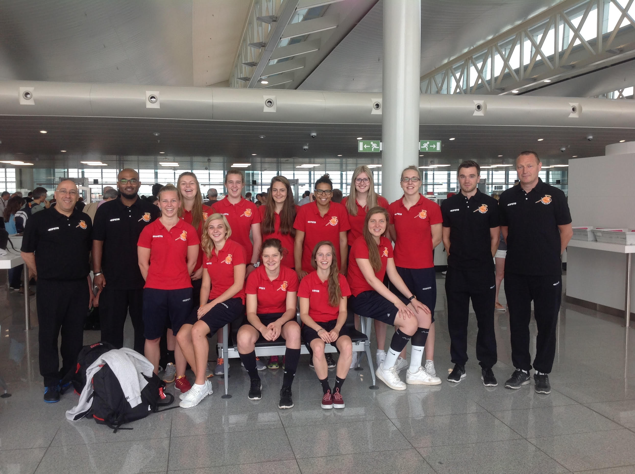 Les U20 détournées sur Las Palmas, ont rejoint Lanzarote samedi Les U20 détournées sur Las Palmas, ont rejoint Lanzarote samedi