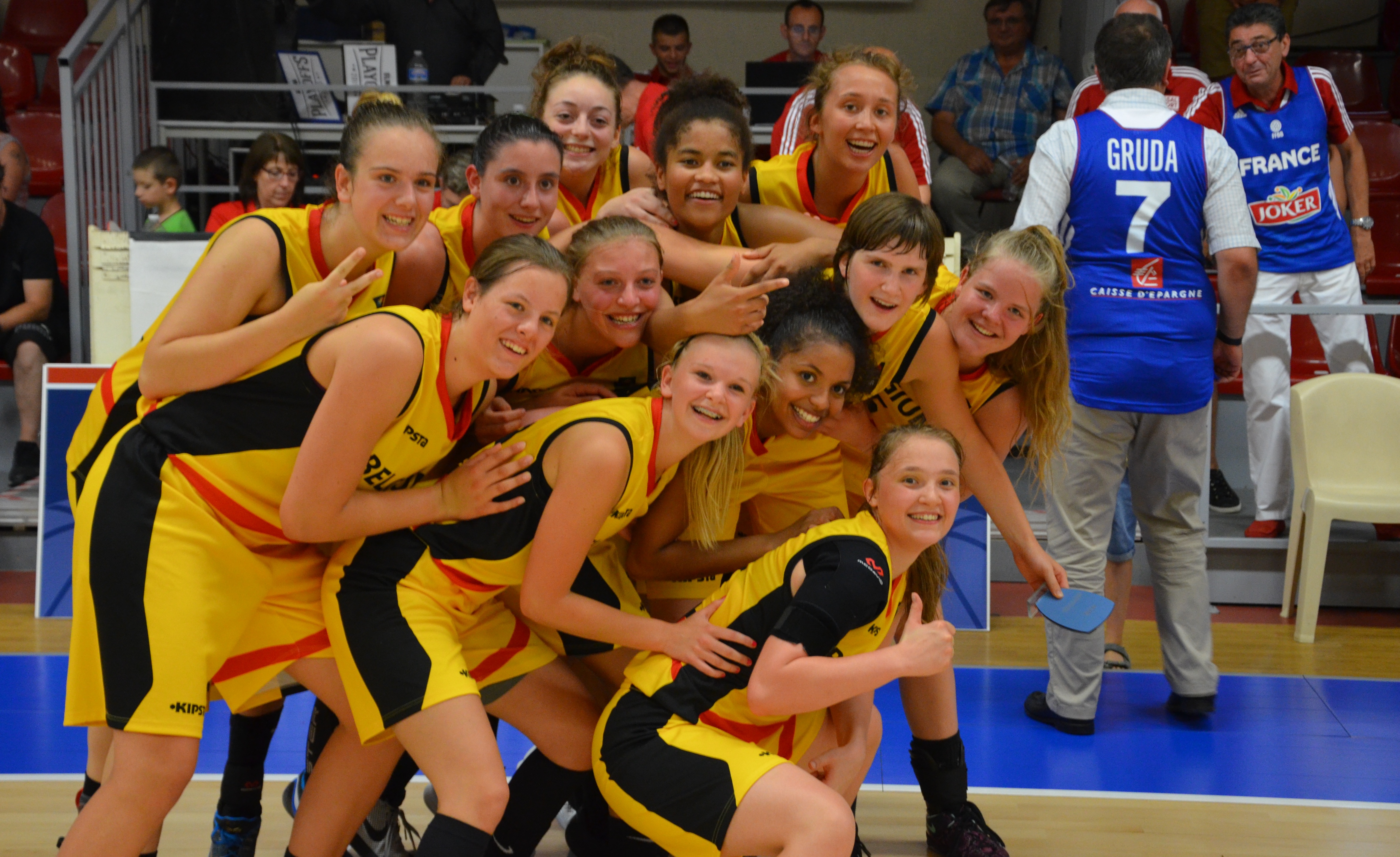 Les U16 à Tarare en France (photo: basketbelgium.be)