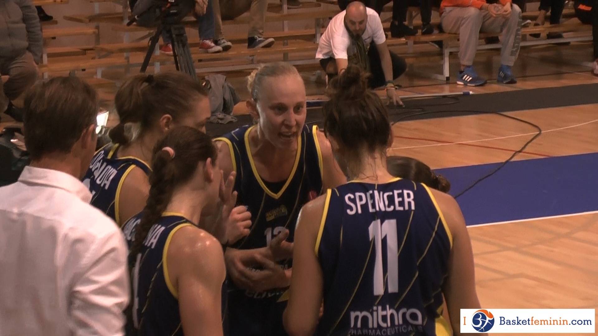 FIBA Super Coupe - Un somptueux gala couronne l'USK Prague, Braine 3e