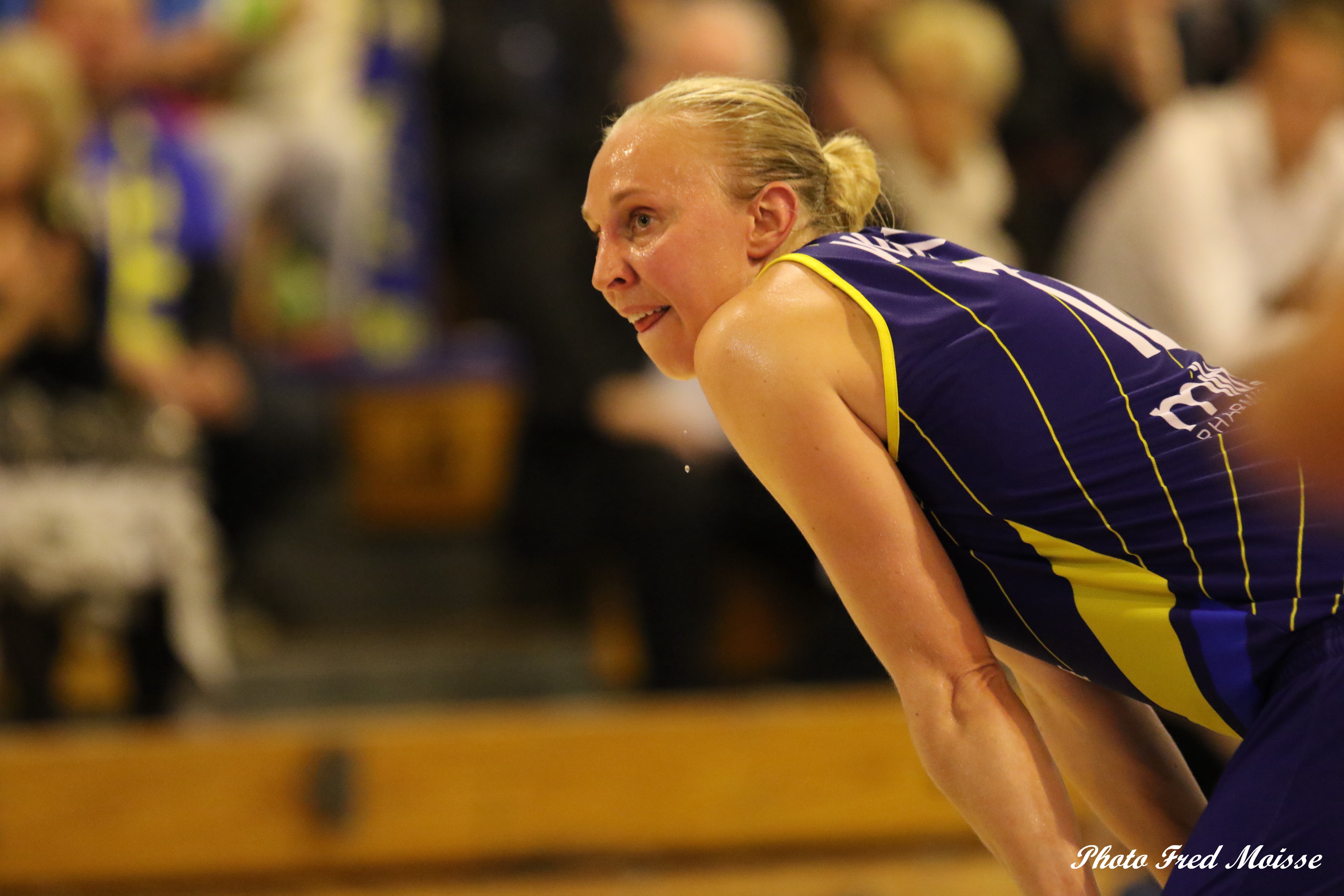 Ann Wauters en Euroleague à Anvers sous le maillot de Mithra Castors Braine (photo: Fred Moisse)