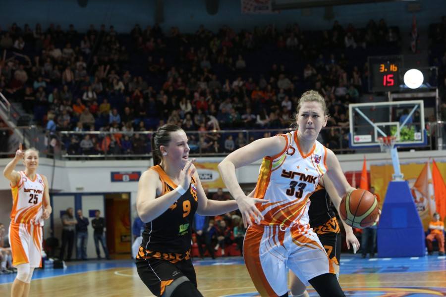Emma Meesseman sous le maillot d'Eka (photo: InSiteBCUMMC)