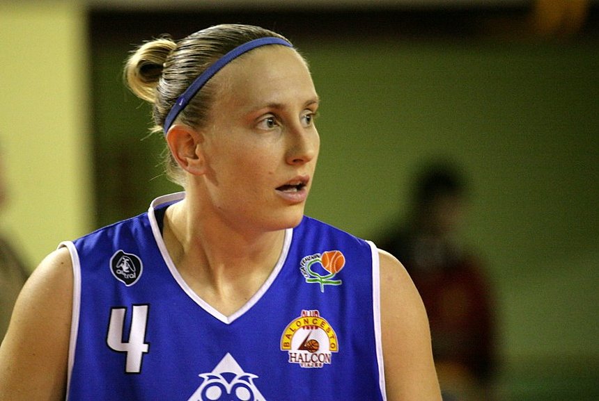 Anke De Mondt, assistant-coach chez les messieurs