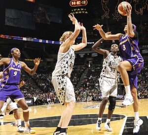 Finale WNBA - San Antonio et Ann Wauters menés 1-0
