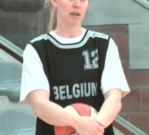 Ann Wauters attend un heureux évènement, Lot aussi