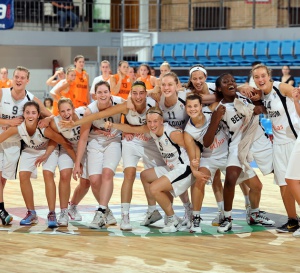 'Somewhere over the rainbow' - Le DVD des championnes d'Europe U18 est sorti !