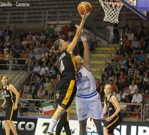 Romina Ciappina rejoint l'Italie et signe à Priolo