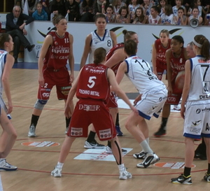 Dexia Namur Capitale et Crack Blue Cats Ieper frappent un grand coup