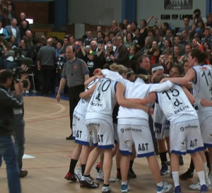Finale - Kangoeroes-Boom va chercher la belle en battant Crack Blue Cats Ieper 80 à 74