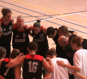Team building pour l'équipe nationale, à huis clos
