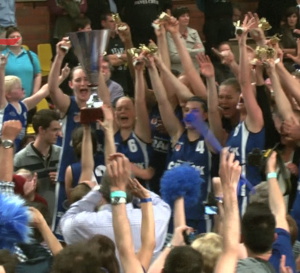 Cette année-là: 2012, le triomphe bleu, Crack Blue Cats réussit le doublé