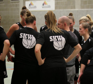 Waregem plongé dans le doute, une victoire particulière pour SKW