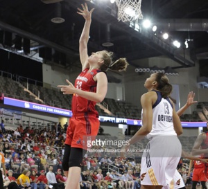 WNBA - Emma Meesseman (17 pts), n'a rien raté face à Indiana (74-76)