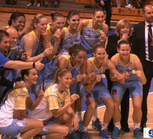 FIBA Super Coupe - Un somptueux gala couronne l'USK Prague, Braine 3e