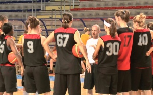 Euro-2011/Barrage - L'obstacle roumain Euro-2011/Barrage - L'obstacle roumain