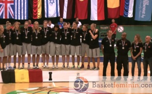 Euro U20 B - Le podium, les médailles d'or, Julie Vanloo MVP