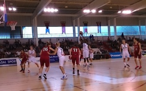 Préparation - Les U18 s'inclinent en finale du tournoi de Rézé Préparation - Les U18 s'inclinent en finale du tournoi de Rézé