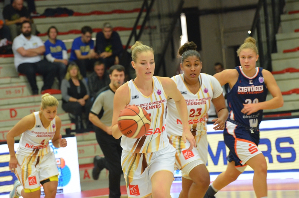 Kim Mestdagh (Flammes Carolos) Photo: FIBA/Michel Renaux